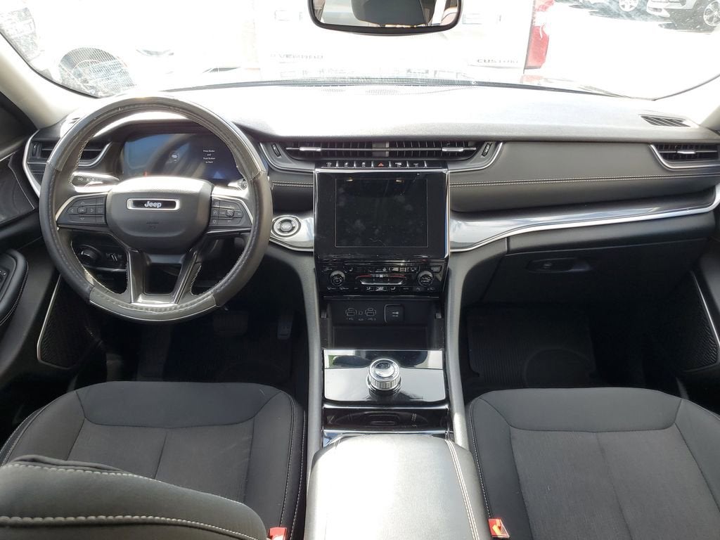 2022 Jeep Grand Cherokee L Laredo