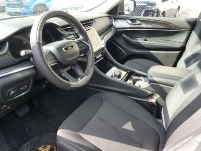 2022 Jeep Grand Cherokee L Laredo