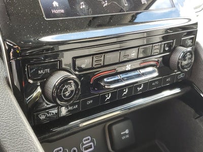 2022 Jeep Grand Cherokee L Laredo