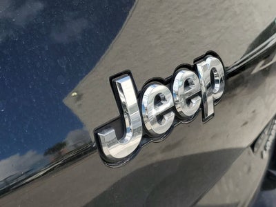 2022 Jeep Grand Cherokee L Laredo