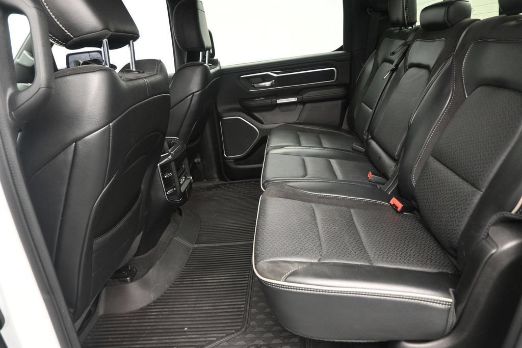 2022 RAM 1500 Laramie Crew Cab 4x2 5'7" Box