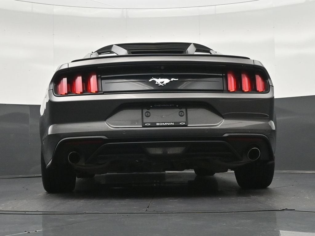 2020 Ford Mustang EcoBoost