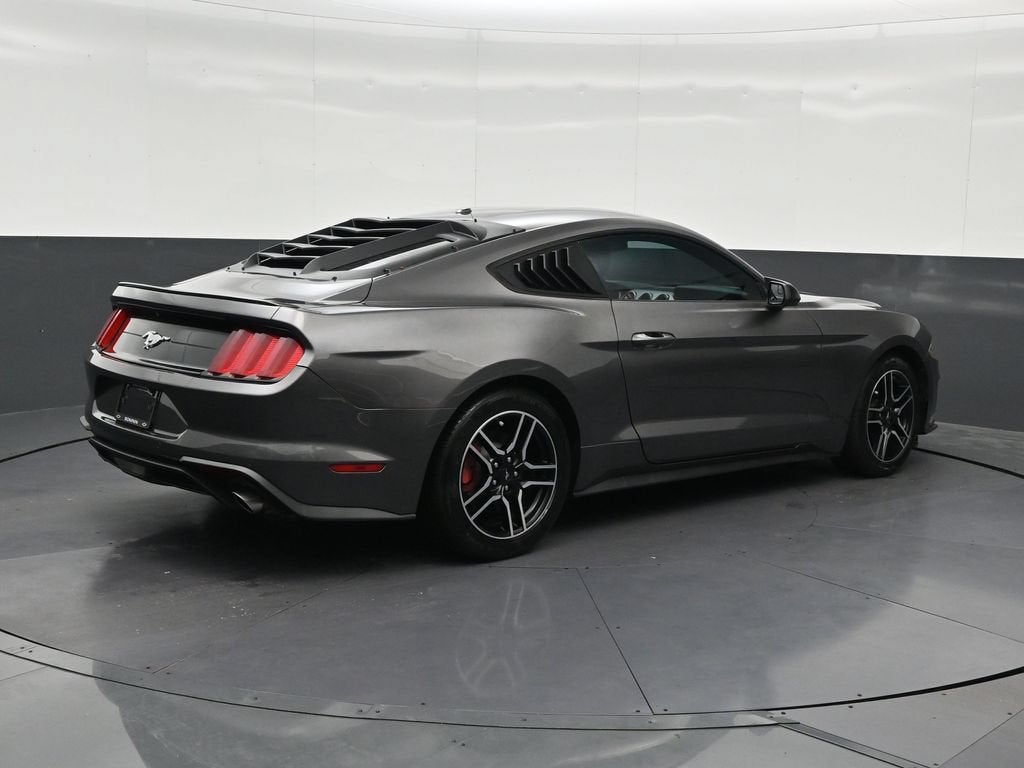 2020 Ford Mustang EcoBoost