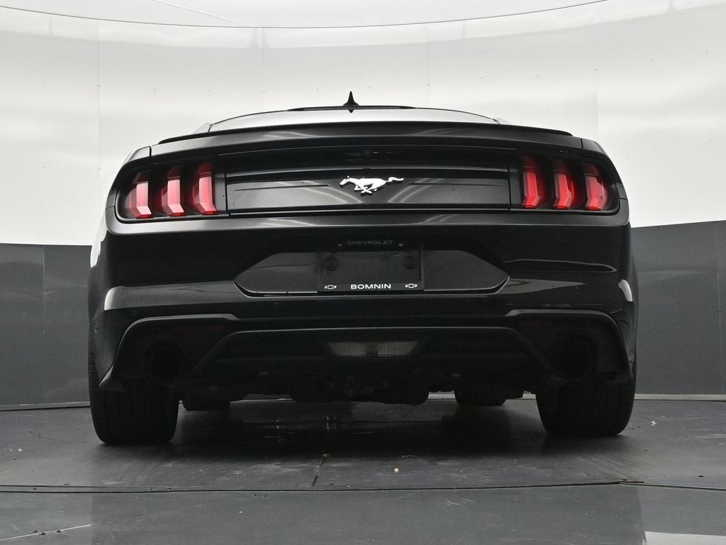 2022 Ford Mustang EcoBoost Premium Fastback