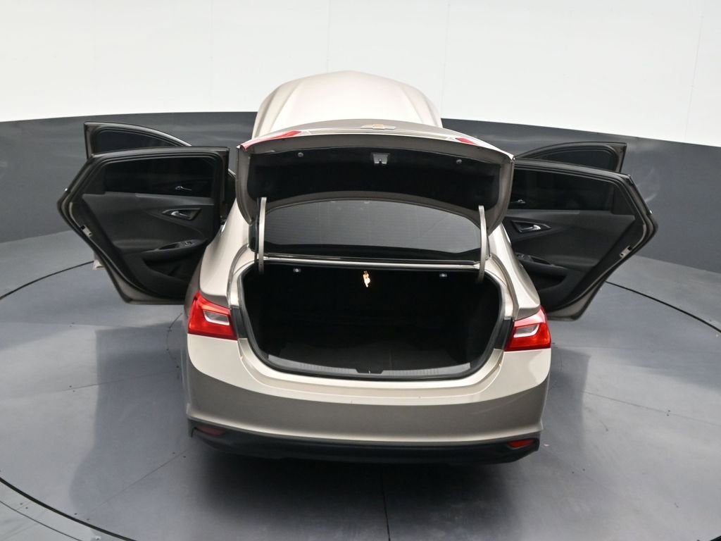 2022 Chevrolet Malibu LS