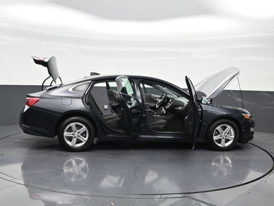 2022 Chevrolet Malibu LS