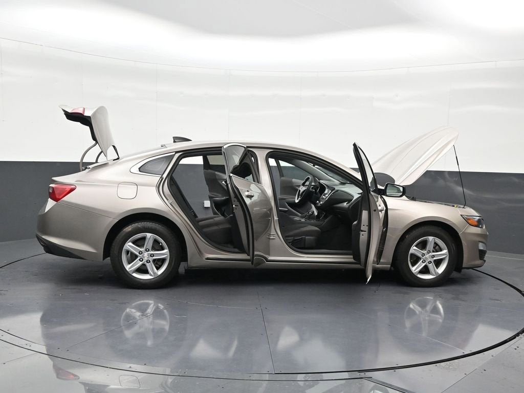 2022 Chevrolet Malibu LS