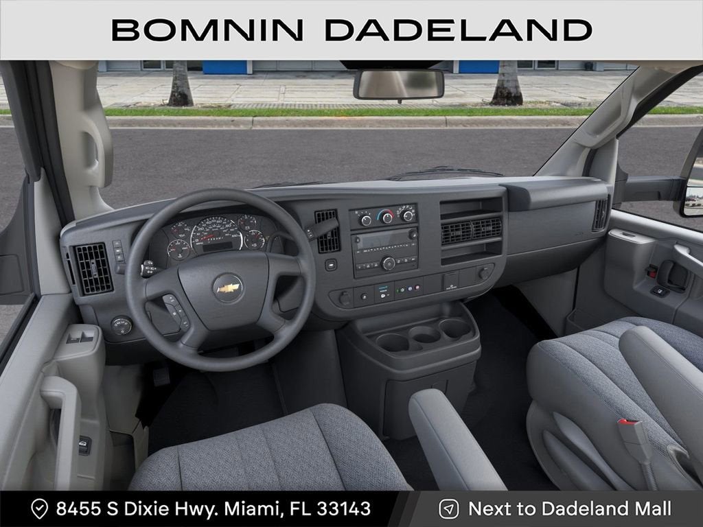 2025 Chevrolet Express Cutaway 3500 1WT