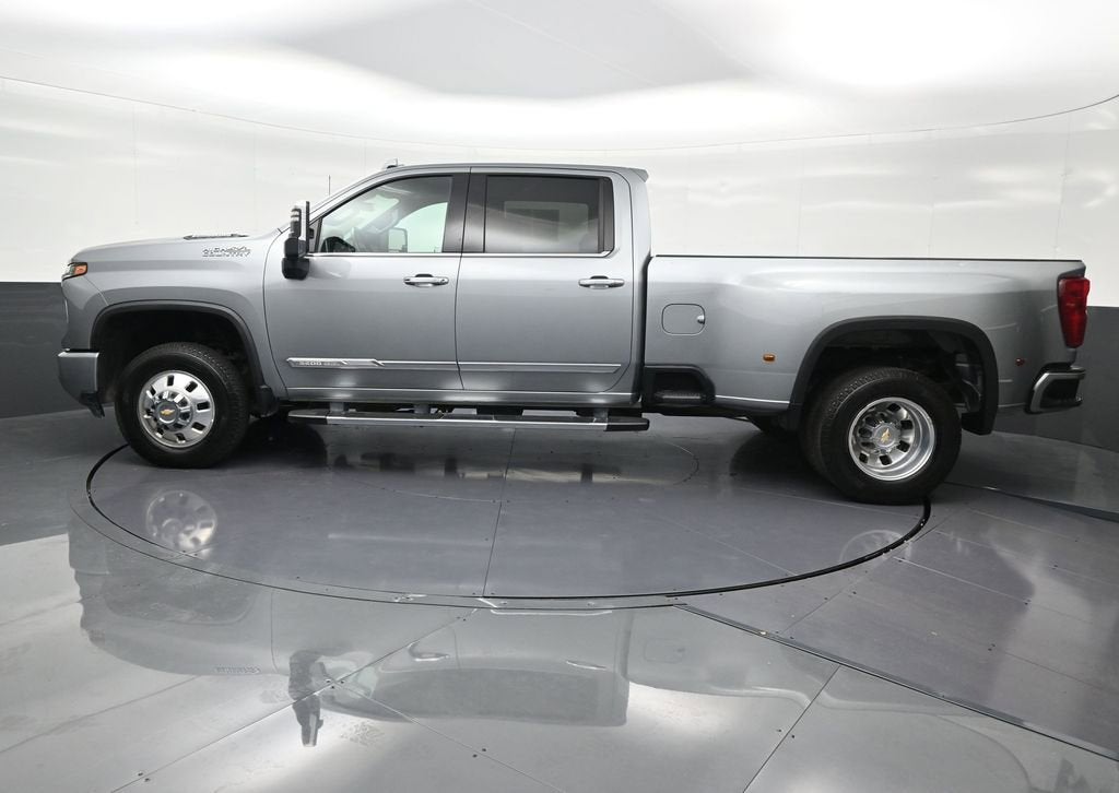 2025 Chevrolet Silverado 3500 HD High Country DRW