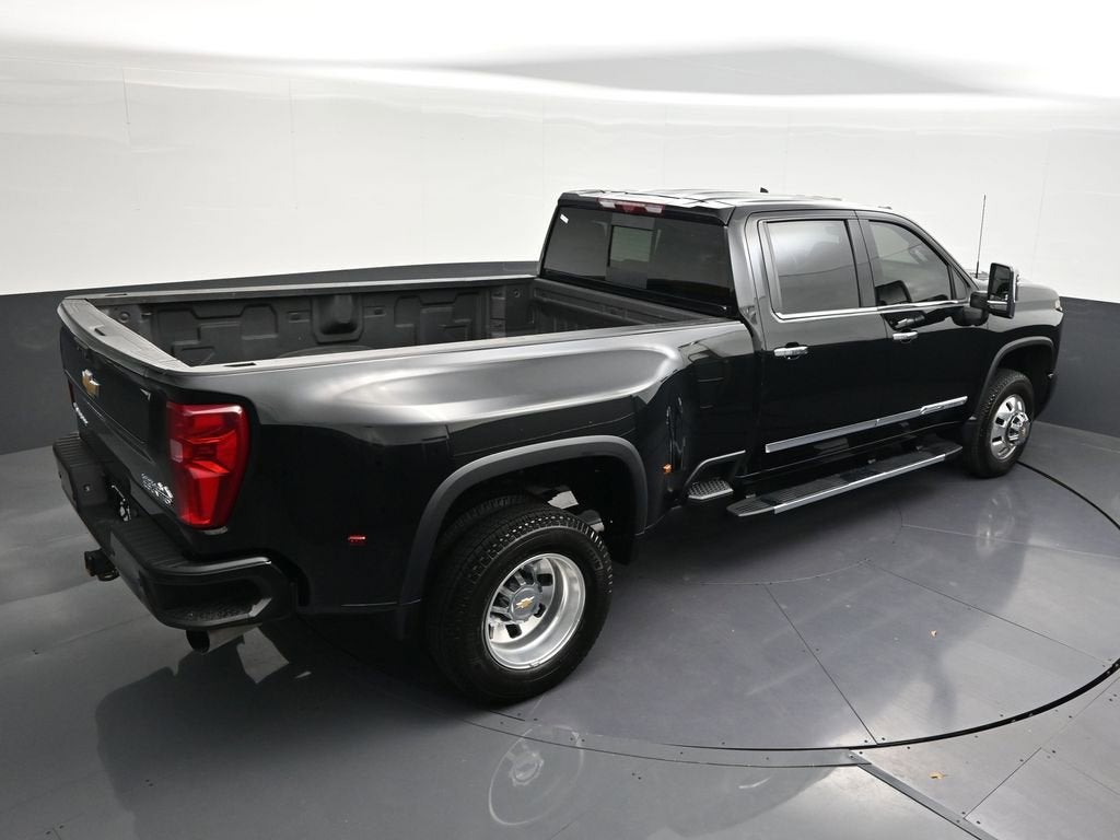 2026 Chevrolet Silverado 3500 HD High Country DRW
