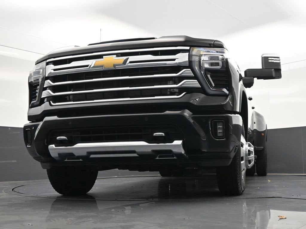2026 Chevrolet Silverado 3500 HD High Country DRW