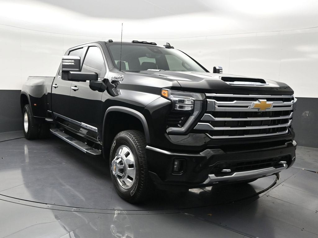2026 Chevrolet Silverado 3500 HD High Country DRW