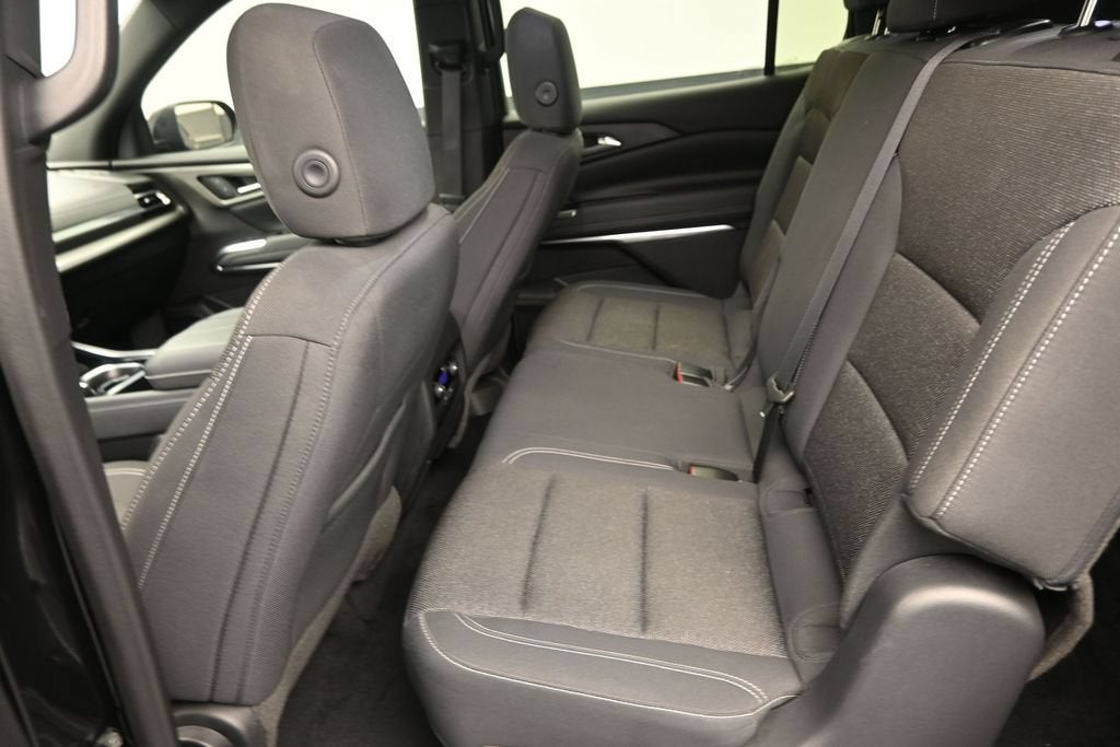 2024 Chevrolet Traverse LS
