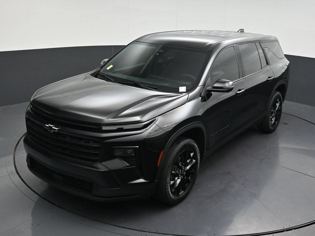 2024 Chevrolet Traverse LS