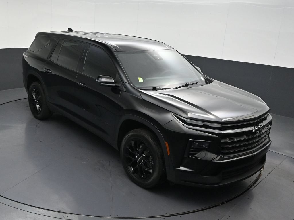 2024 Chevrolet Traverse LS