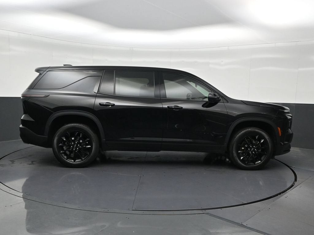 2024 Chevrolet Traverse LS