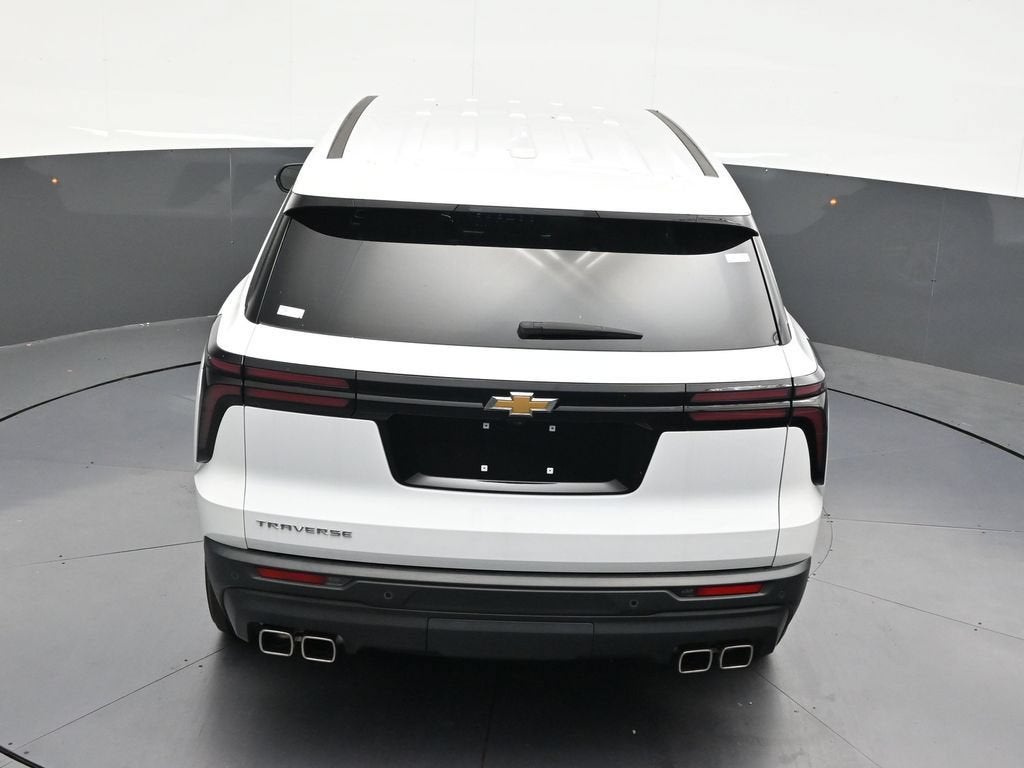 2024 Chevrolet Traverse LS