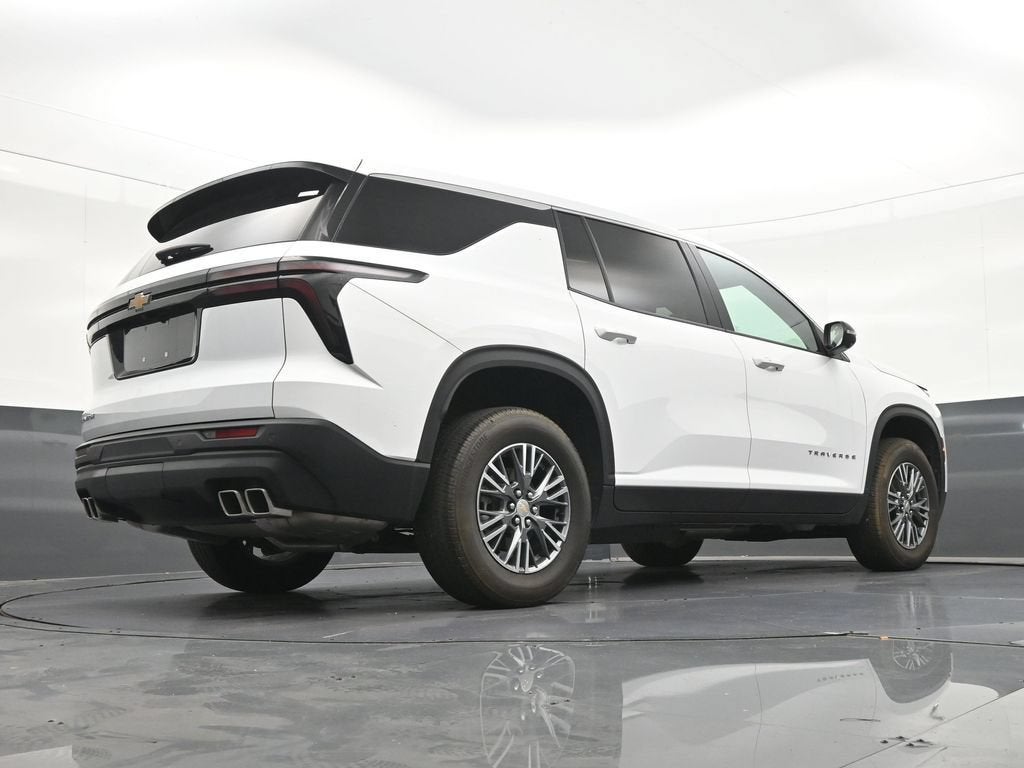 2024 Chevrolet Traverse LS