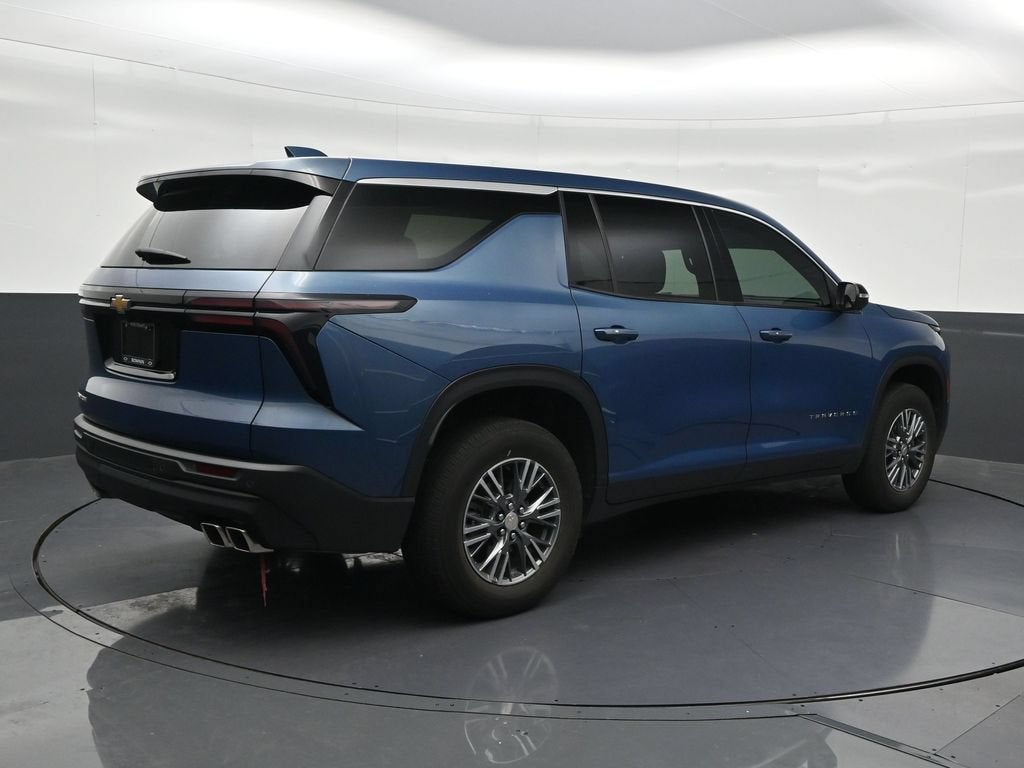 2024 Chevrolet Traverse LS