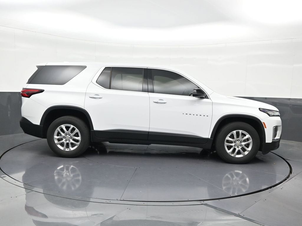 2023 Chevrolet Traverse LS