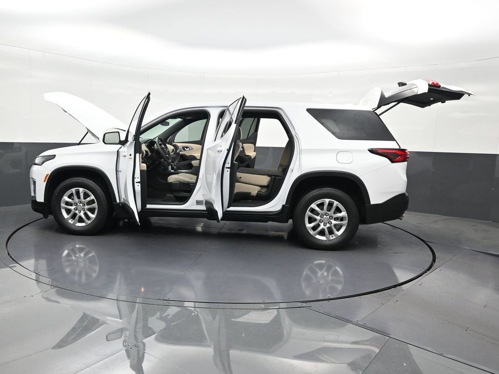 2023 Chevrolet Traverse LS