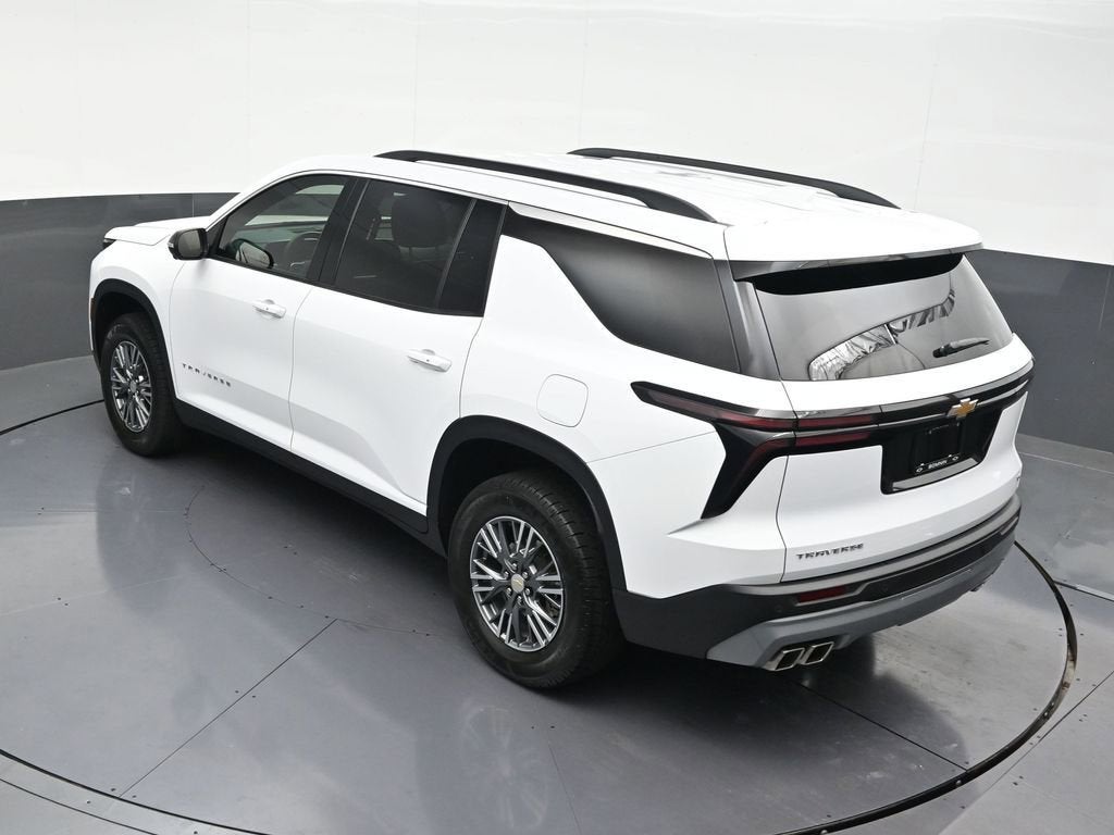 2024 Chevrolet Traverse LT
