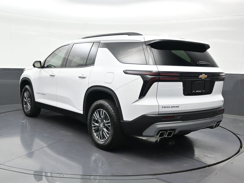 2024 Chevrolet Traverse LT