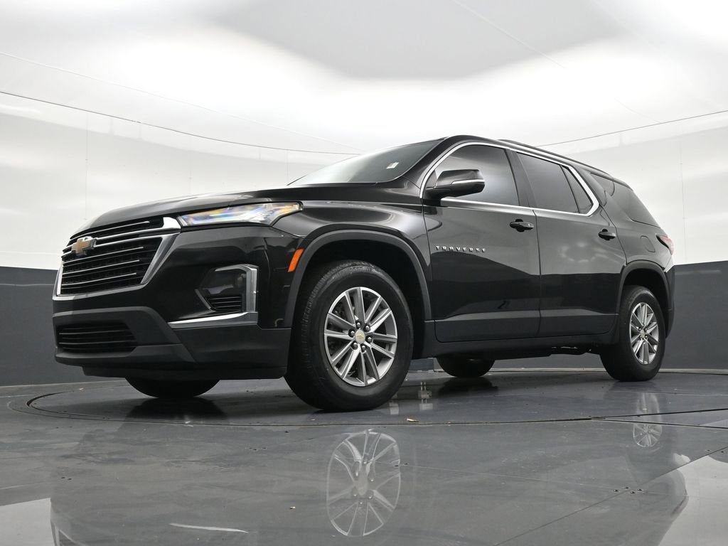 2022 Chevrolet Traverse LT Cloth