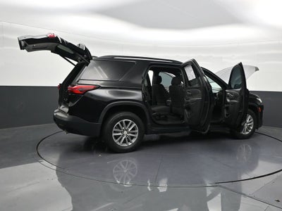 2022 Chevrolet Traverse LT Cloth