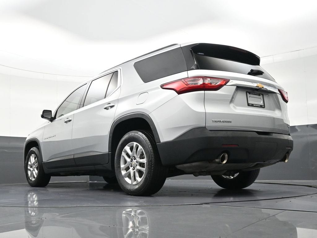 2021 Chevrolet Traverse LT Cloth