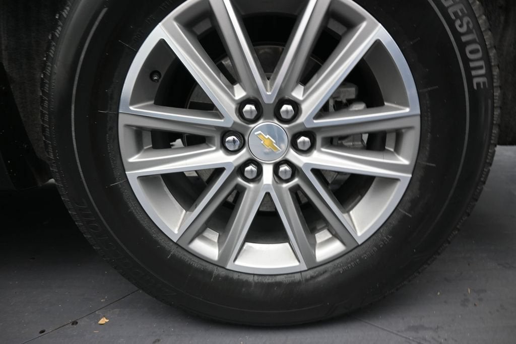 2024 Chevrolet Traverse Limited LT Cloth