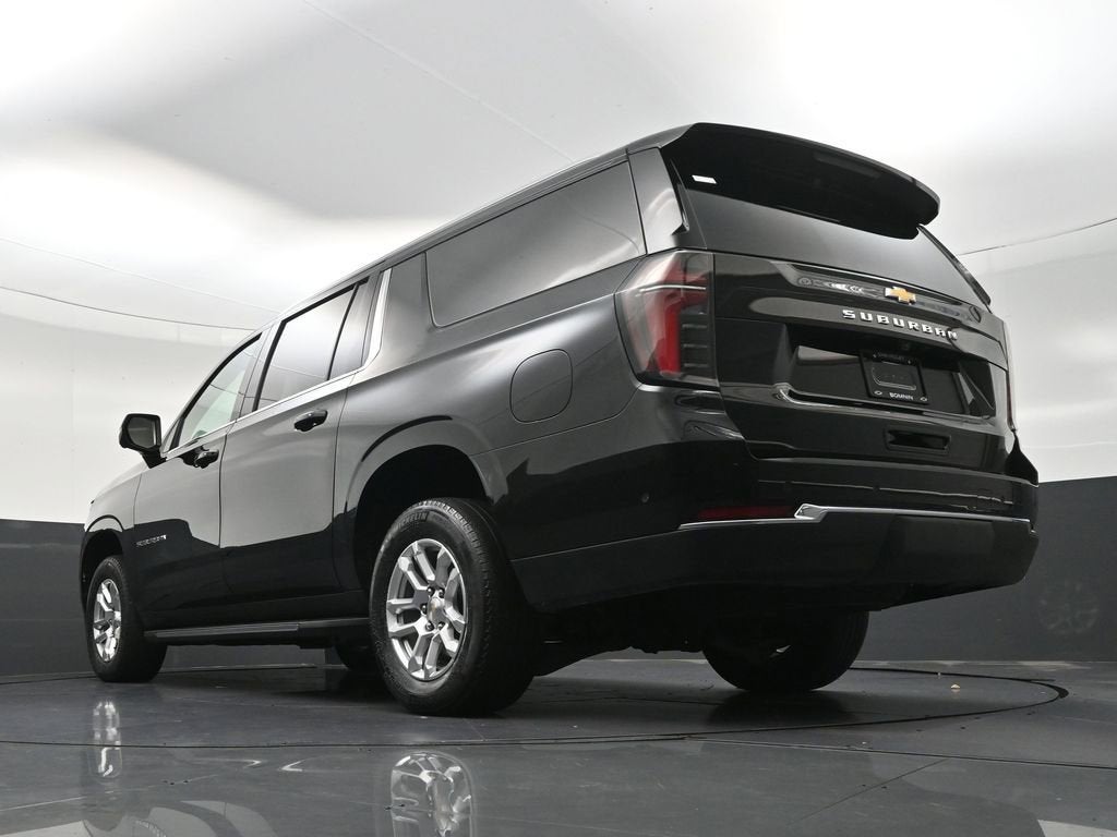 2025 Chevrolet Suburban LS