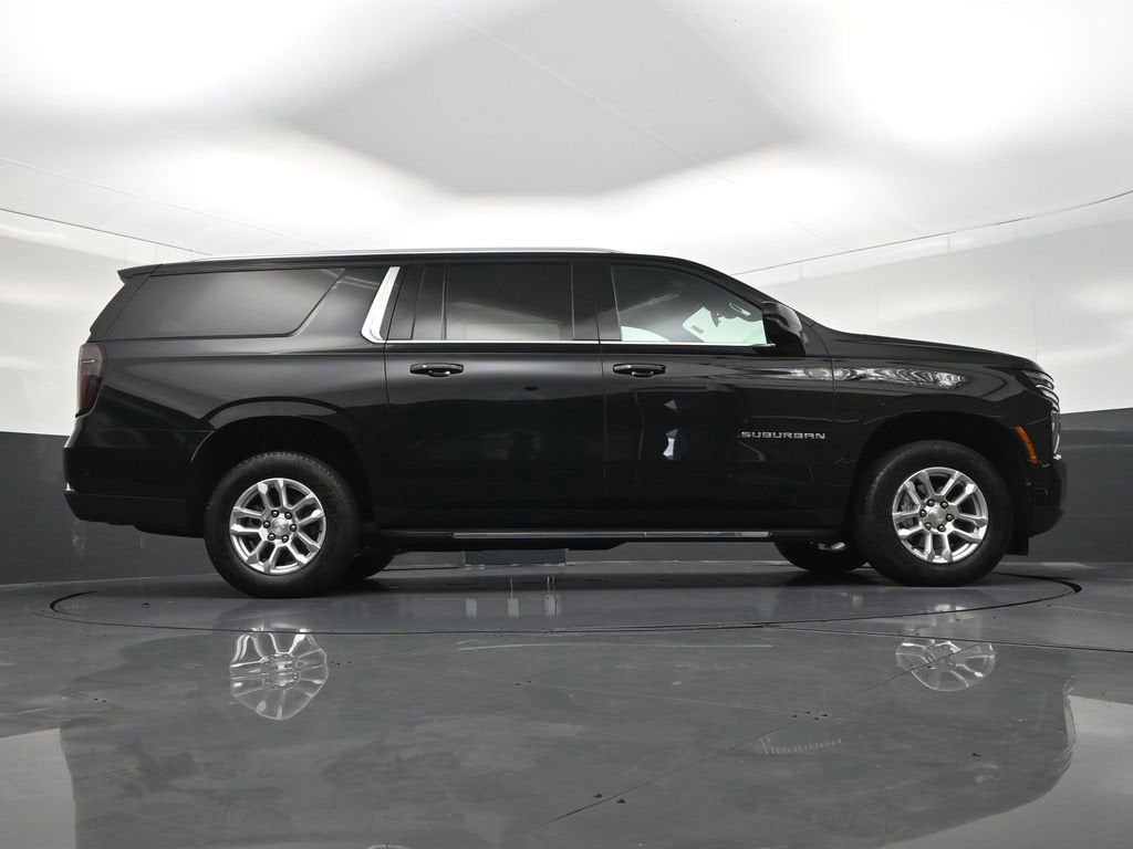 2025 Chevrolet Suburban LS