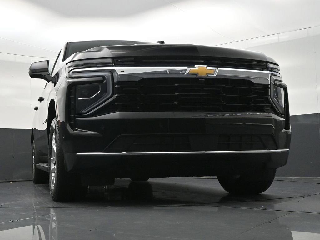 2025 Chevrolet Suburban LS
