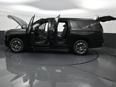 2025 Chevrolet Suburban LT