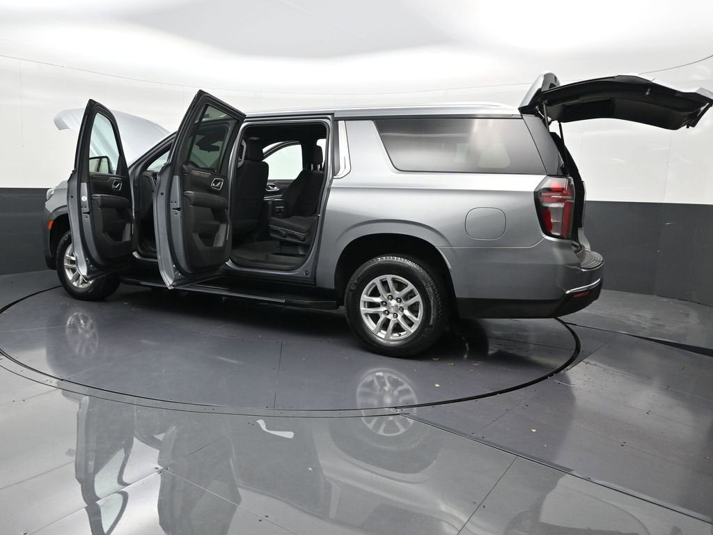 2023 Chevrolet Suburban LS