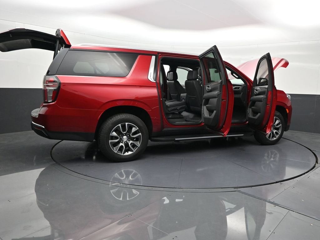 2022 Chevrolet Suburban LT