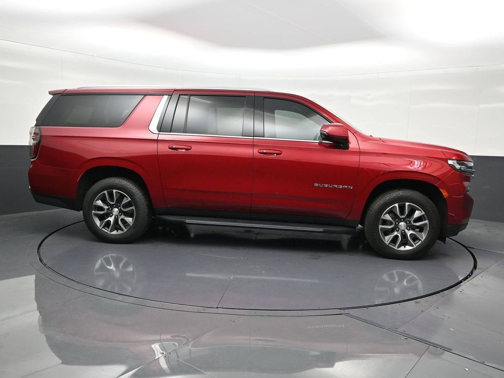 2022 Chevrolet Suburban LT