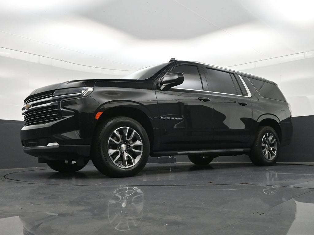 2023 Chevrolet Suburban LT
