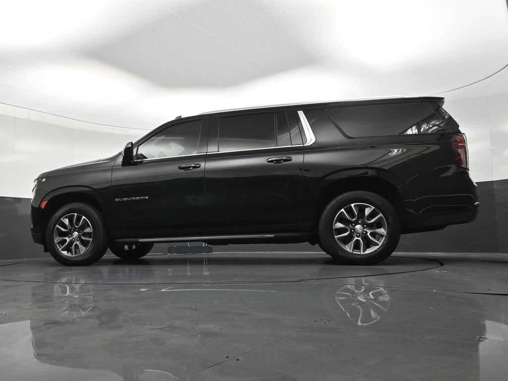 2023 Chevrolet Suburban LT