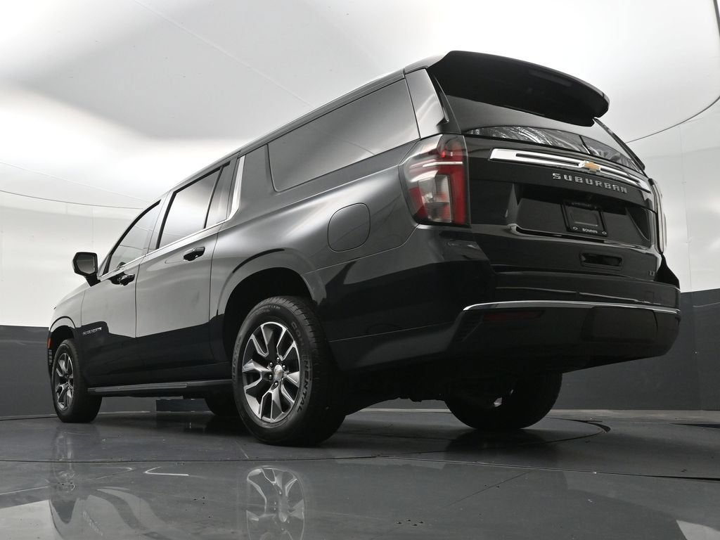 2023 Chevrolet Suburban LT