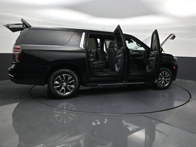 2023 Chevrolet Suburban LT