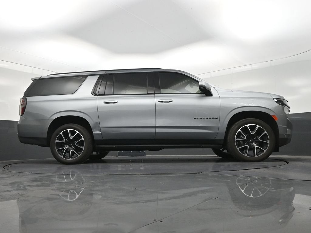 2024 Chevrolet Suburban RST