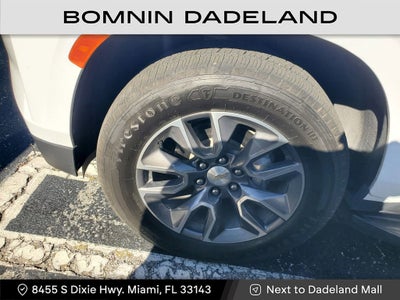 2023 Chevrolet Suburban LT