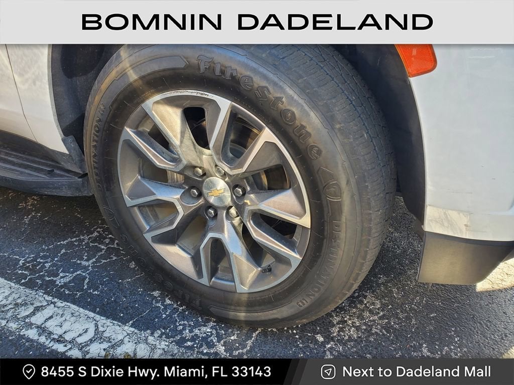 2023 Chevrolet Suburban LT