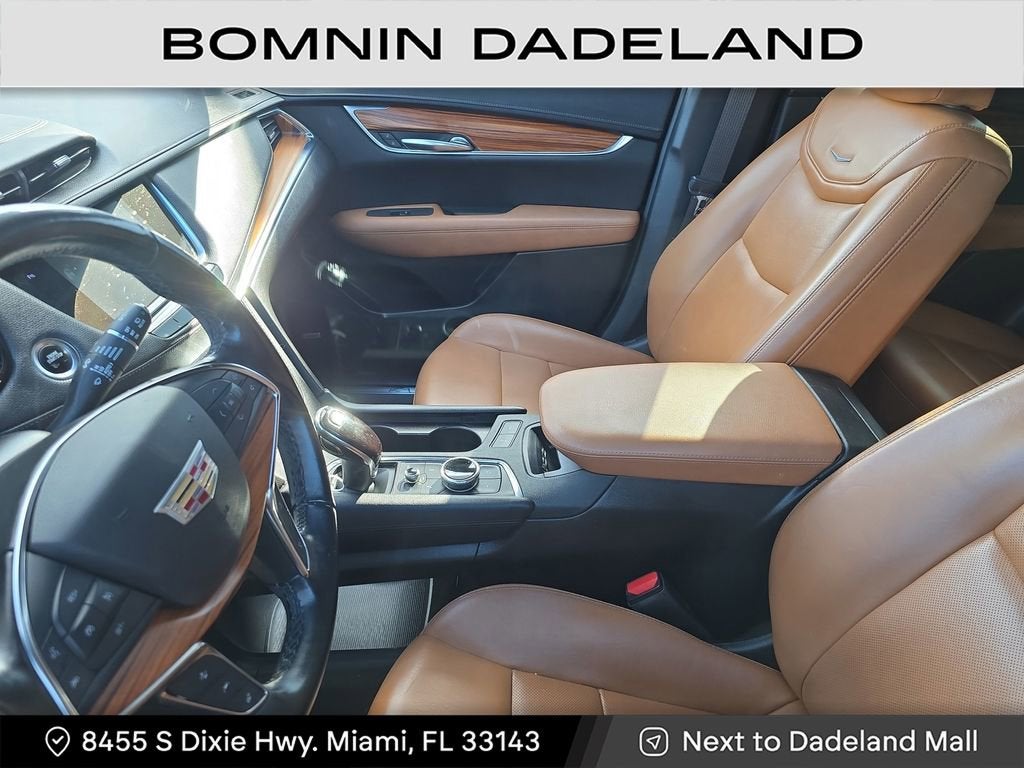 2022 Cadillac XT5 Premium Luxury