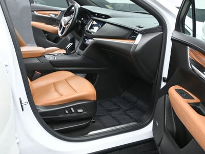 2022 Cadillac XT5 Premium Luxury