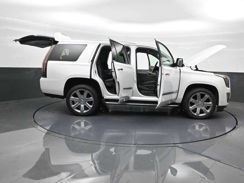 2019 Cadillac Escalade Luxury