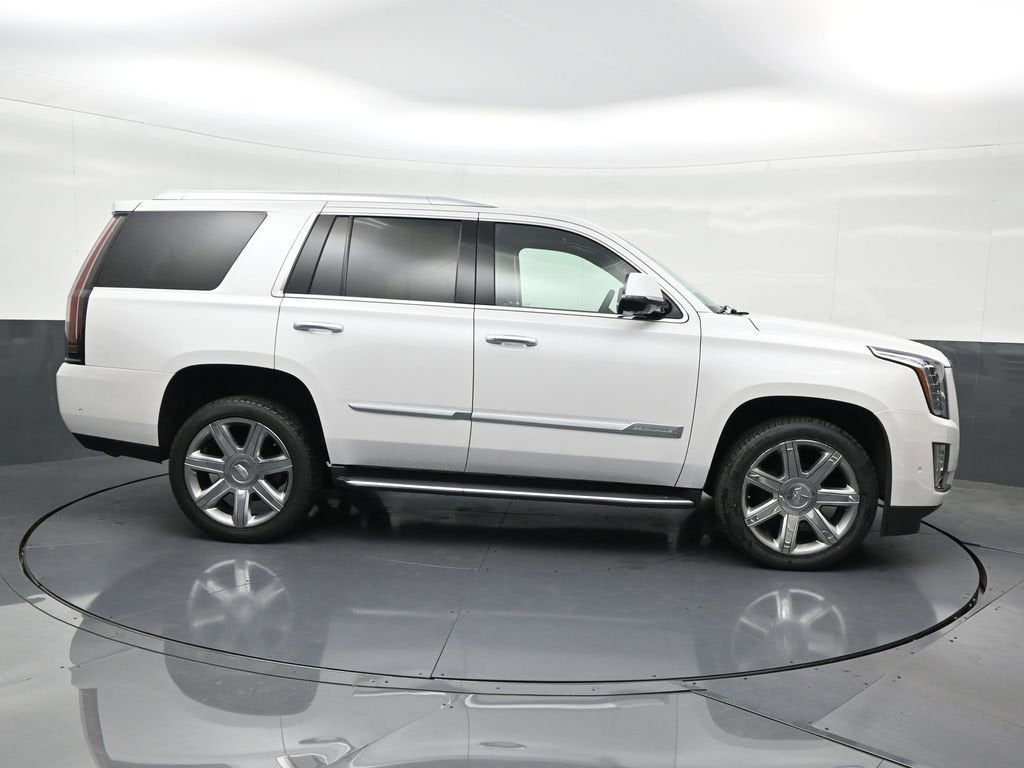 2019 Cadillac Escalade Luxury
