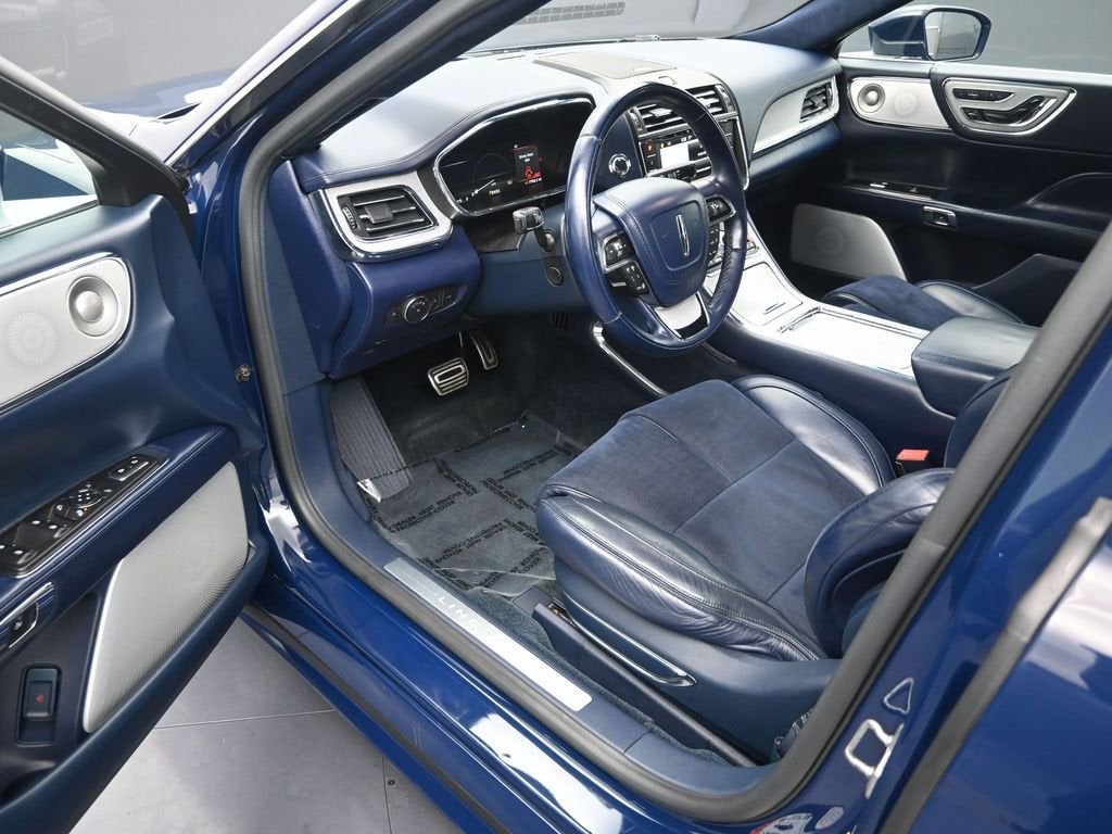 2017 Lincoln Continental Black Label